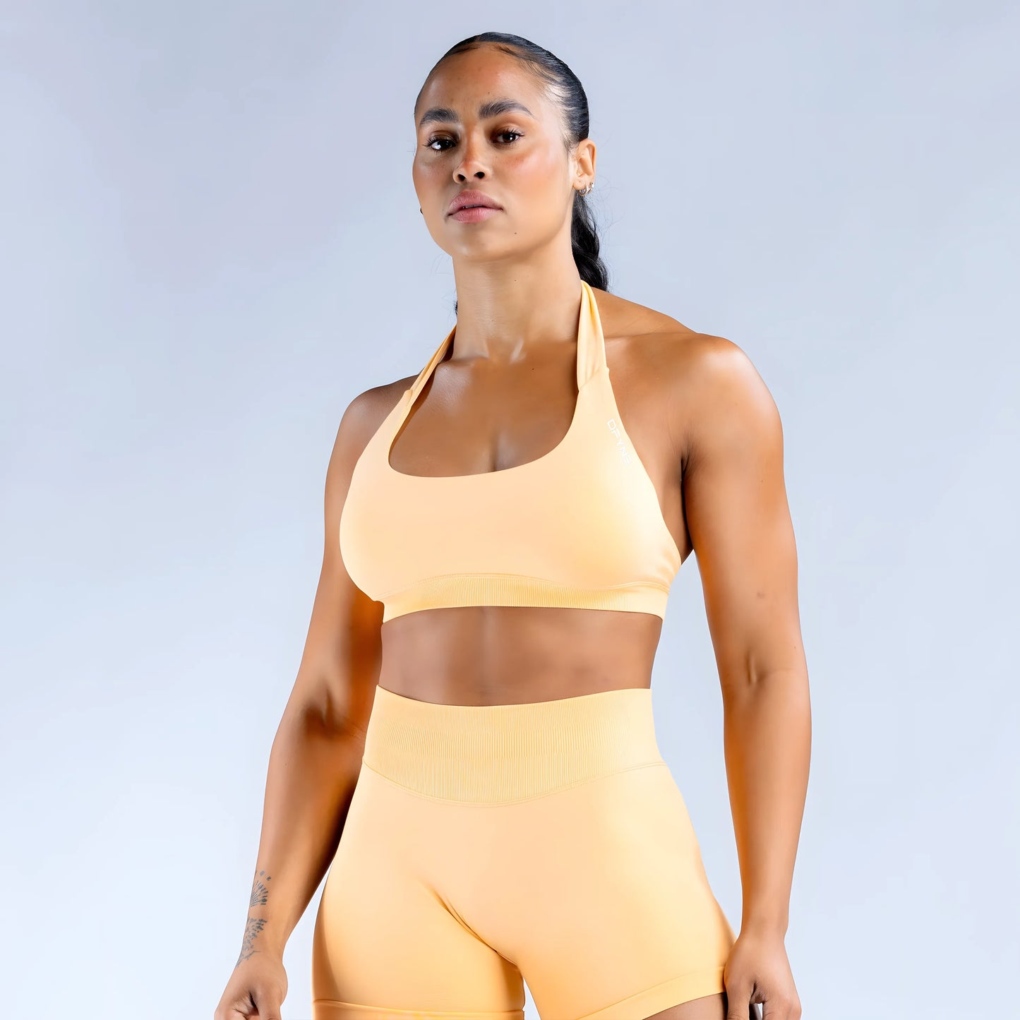 Impact Sports Bra Women Yoga Seamless Halter Bra Open Back Top Bras Medium Support Gym Crop Top Padded Sportswear